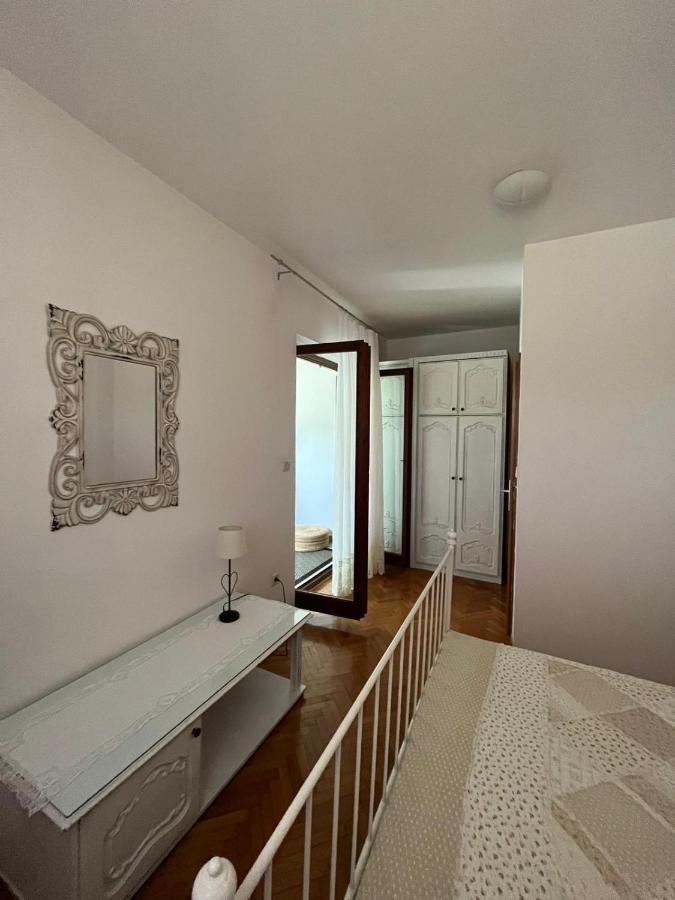 Apartment With Swimming Pool ييلسا المظهر الخارجي الصورة
